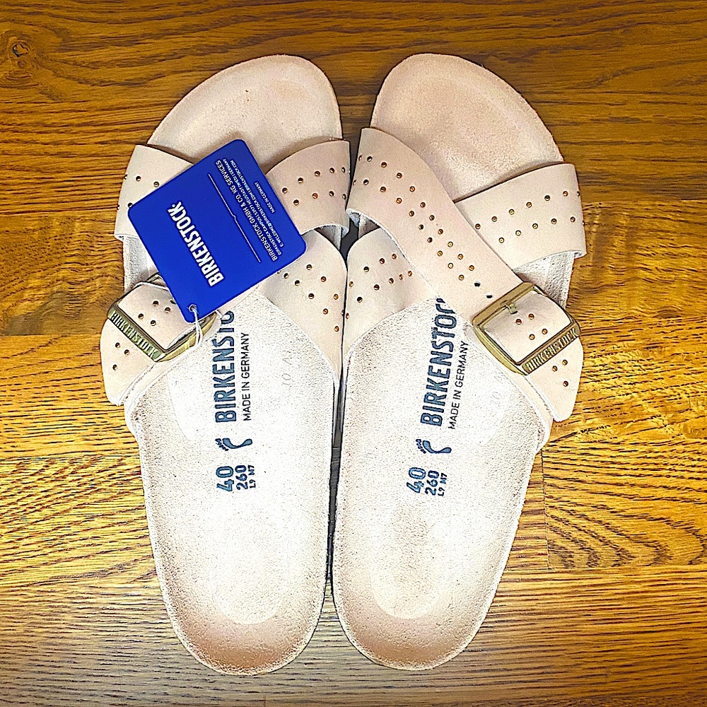 Pale Pink suede, wide-cross Birkenstocks NWT
